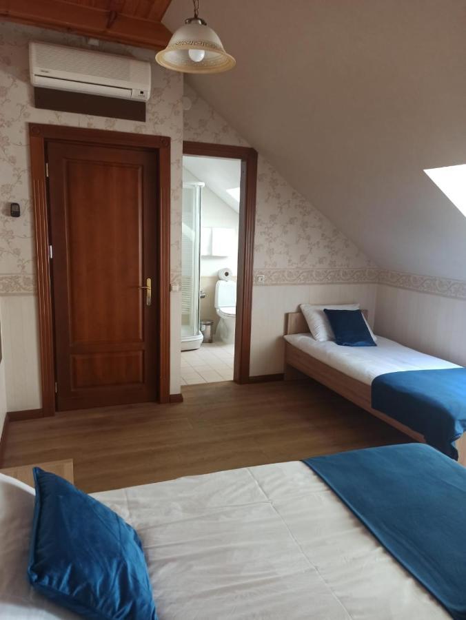 Bed&Blues Hotel Вилнюс Екстериор снимка