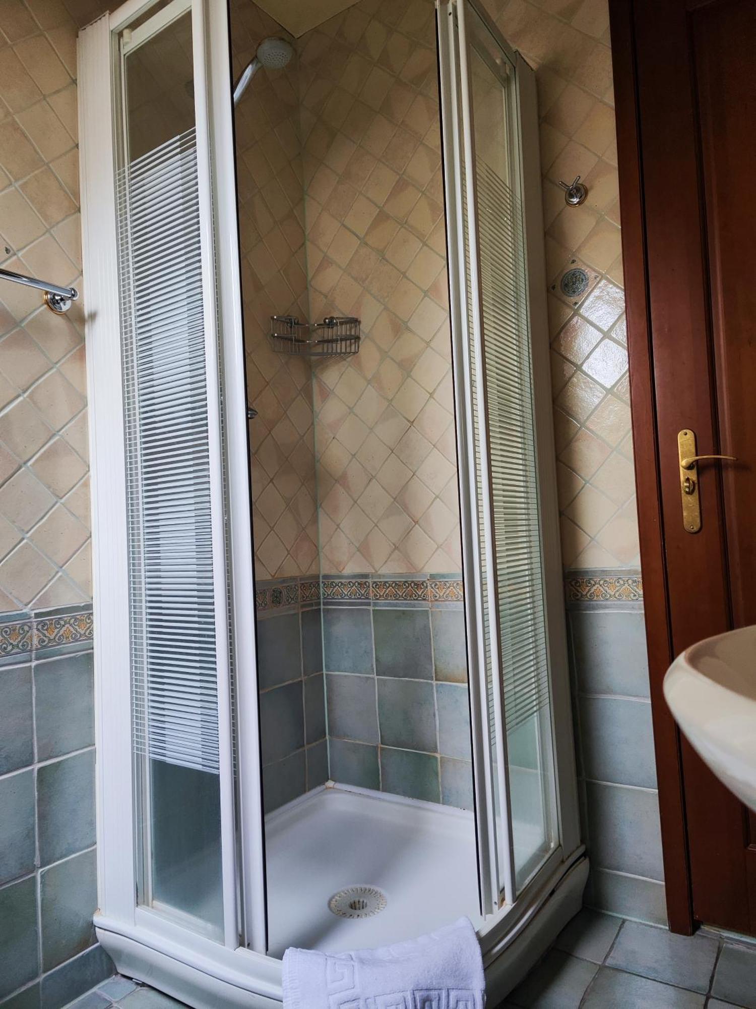 Bed&Blues Hotel Вилнюс Стая снимка